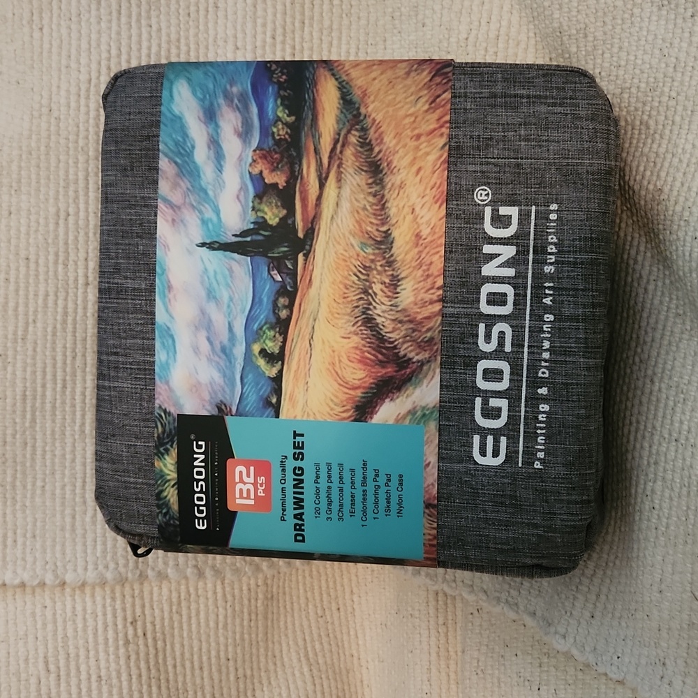 EgoSong 132 colored pencil set